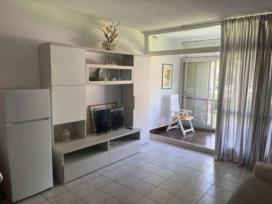 Casina Mare Bibbona Apartment Марина ди Бибона Екстериор снимка